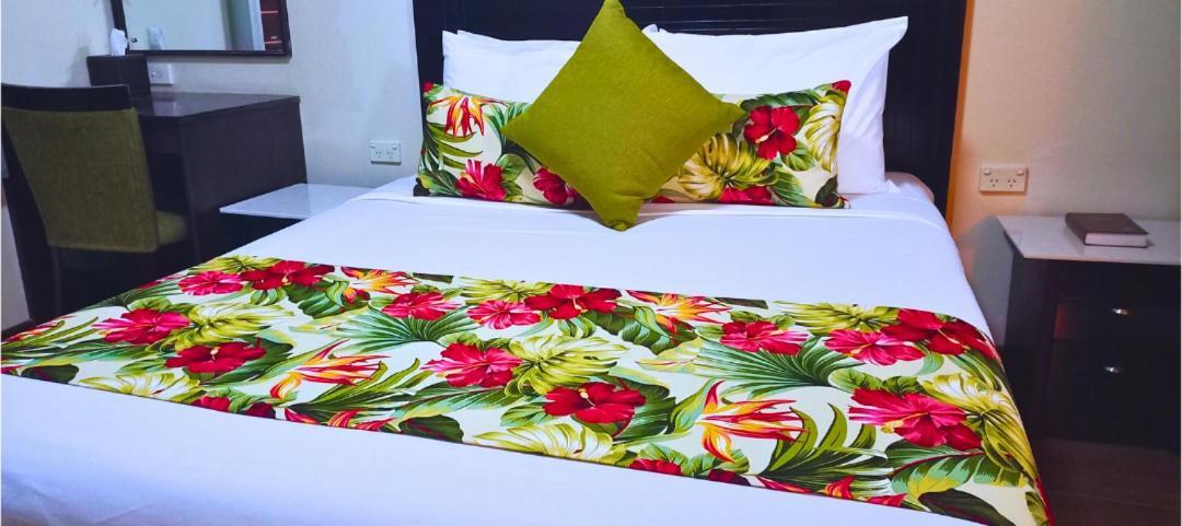 โทะกะโตะกะ รีสอร์ต โฮเต็ล Hotel นาดี ภายนอก รูปภาพ